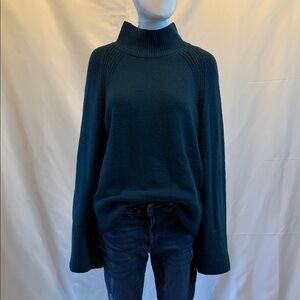 Banana Republic - Deep Blue Turtleneck Sweater - Size Medium